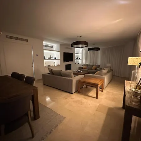 Entire Beachside With 24-hour Security
