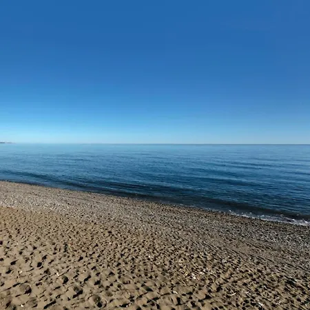 Entire Beachside With 24-hour Security アパート *