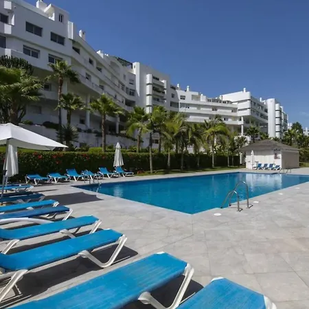 Entire Beachside With 24-hour Security マルベーリャ